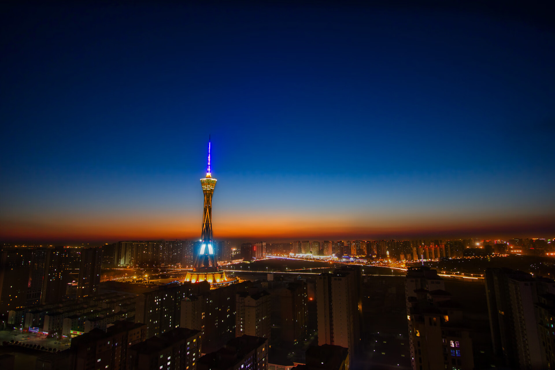 九游下载官网-世界沙滩排球骑士战，海滩上的“金牌”角逐，沙滩排球世界第一