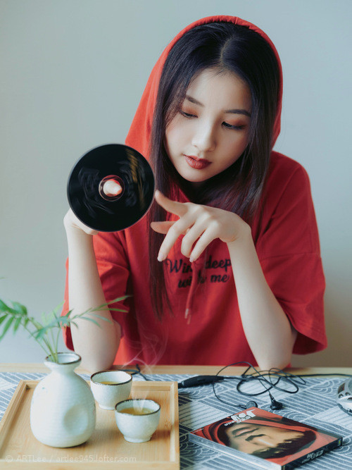 九游电脑版-中国队在乒乓球项目中夺得六枚金牌，巩固了其在亚洲的领先地位。