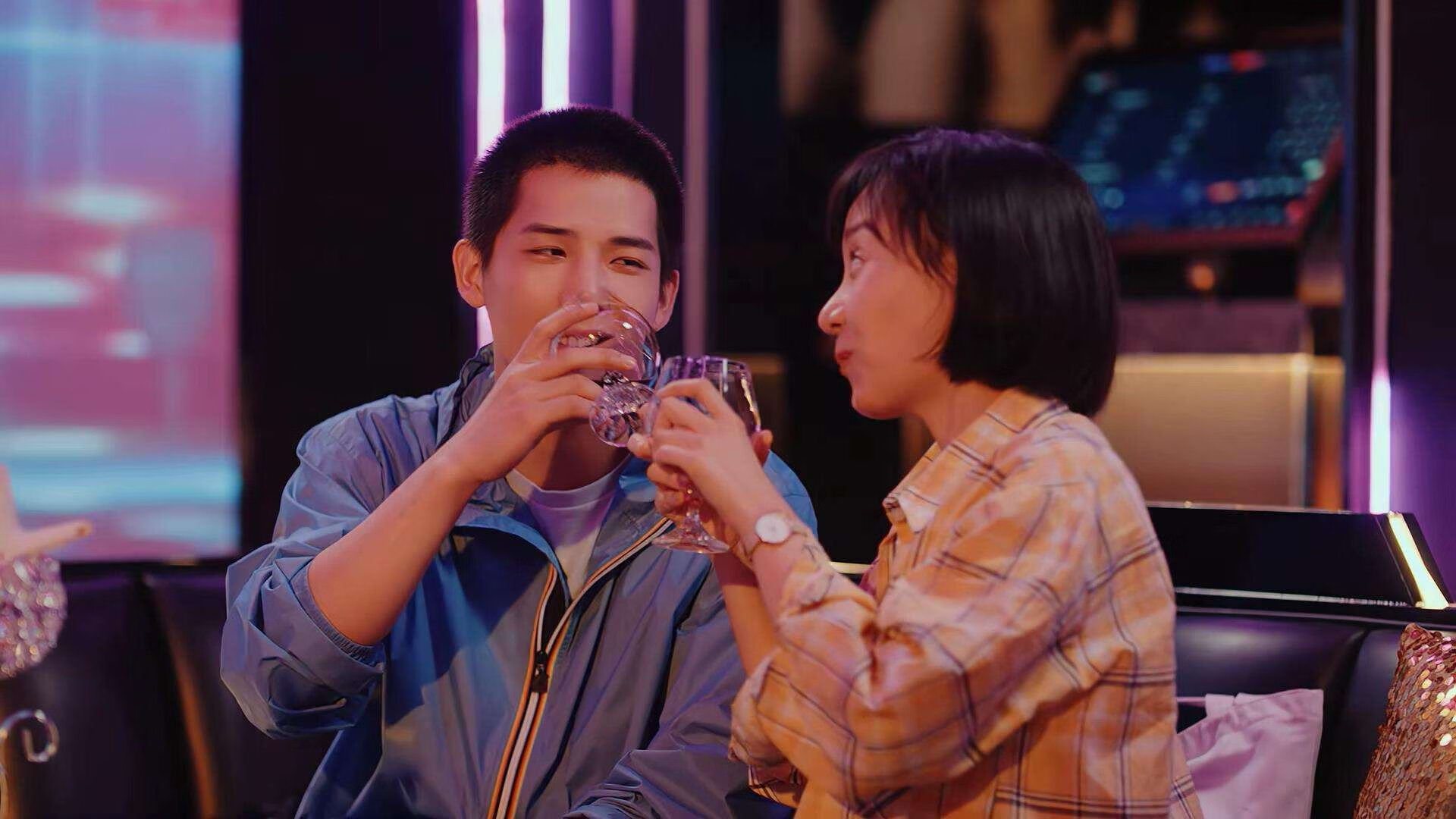 亚洲杯:决赛大战引发全民热潮,亚洲杯赛程2021决赛